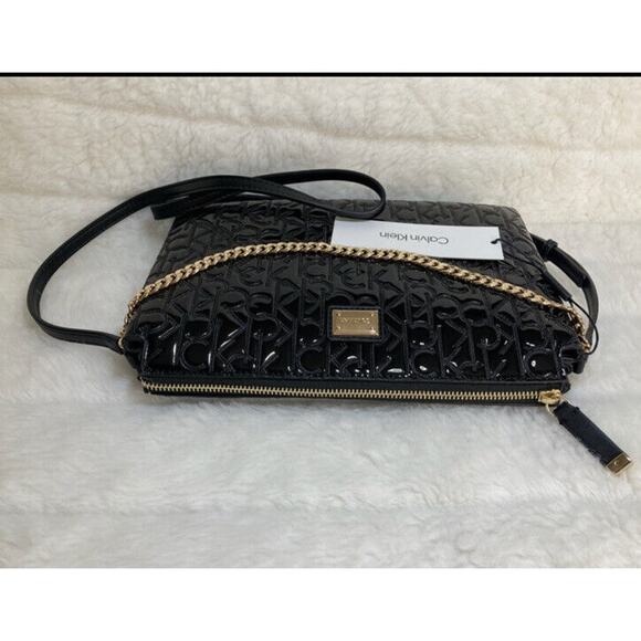 Brand New CK Calvin Klein Logo Embossed Smooth Crossbody Shoulderbag MSRP $158 - Picture 9 of 10